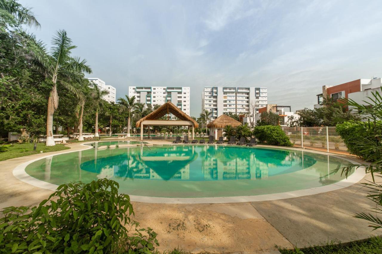 Liverte Condos- Downtown Apartments With Pool Cancun Exterior photo